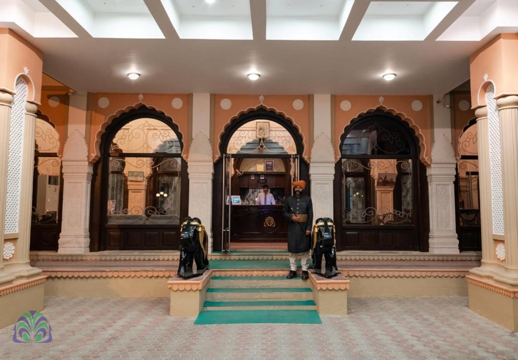Hotel Basant Vihar Palace Биканер Экстерьер фото