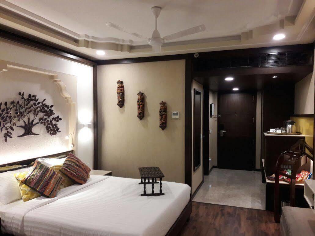 Hotel Basant Vihar Palace Биканер Экстерьер фото